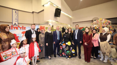 KO-MEK Başiskele İlçe Sergisi’nin açılışında ilgi de heyecan da yüksekti.