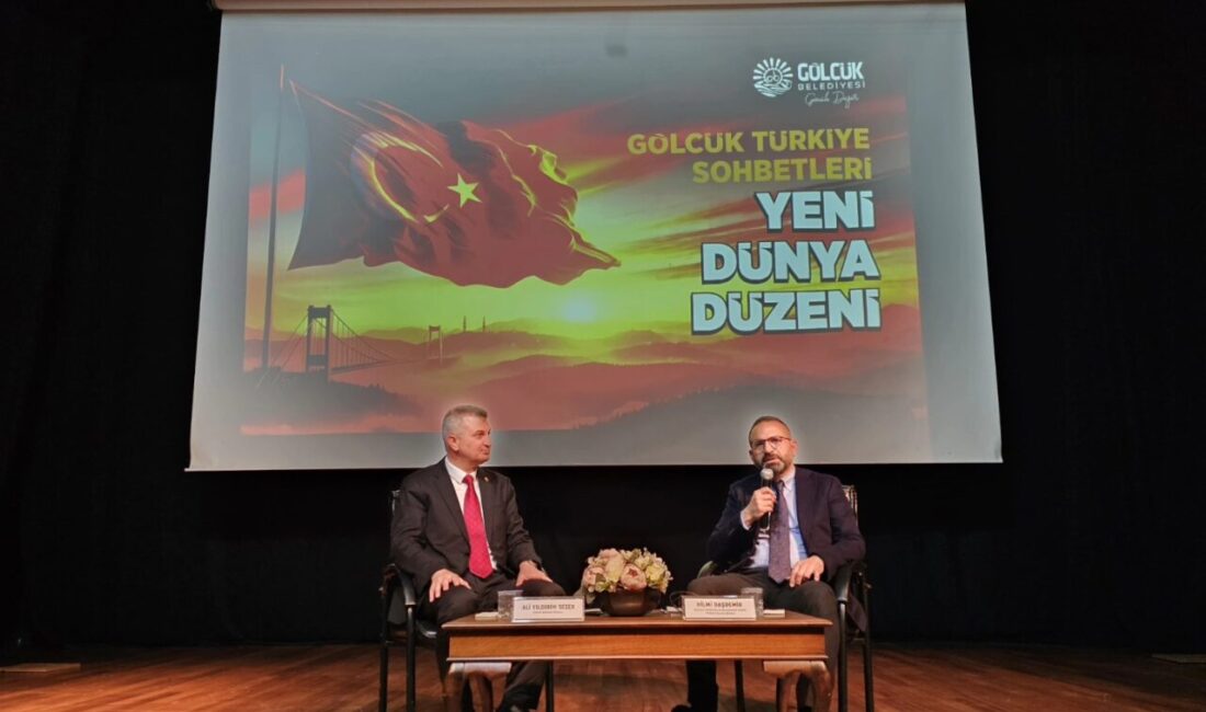 Gölcük Belediyesi tarafından düzenlenen “Gölcük Sohbetleri” kapsamında, “Yeni Dünya Düzeni”