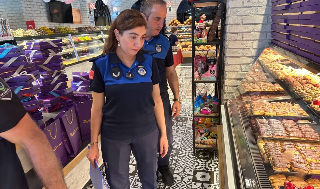 Çayırova Belediyesi Zabıta Müdürlüğü ekipleri, yaklaşan Kurban Bayramı öncesinde marketlerde