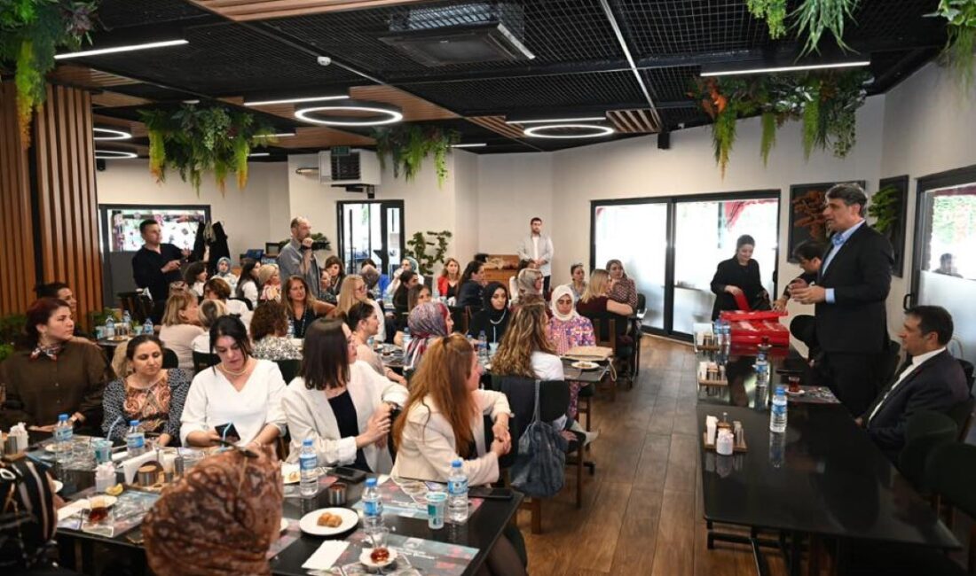 Kartepe Belediyesi ve İlçe Milli Eğitim Müdürlüğü iş birliğiyle, Anneler