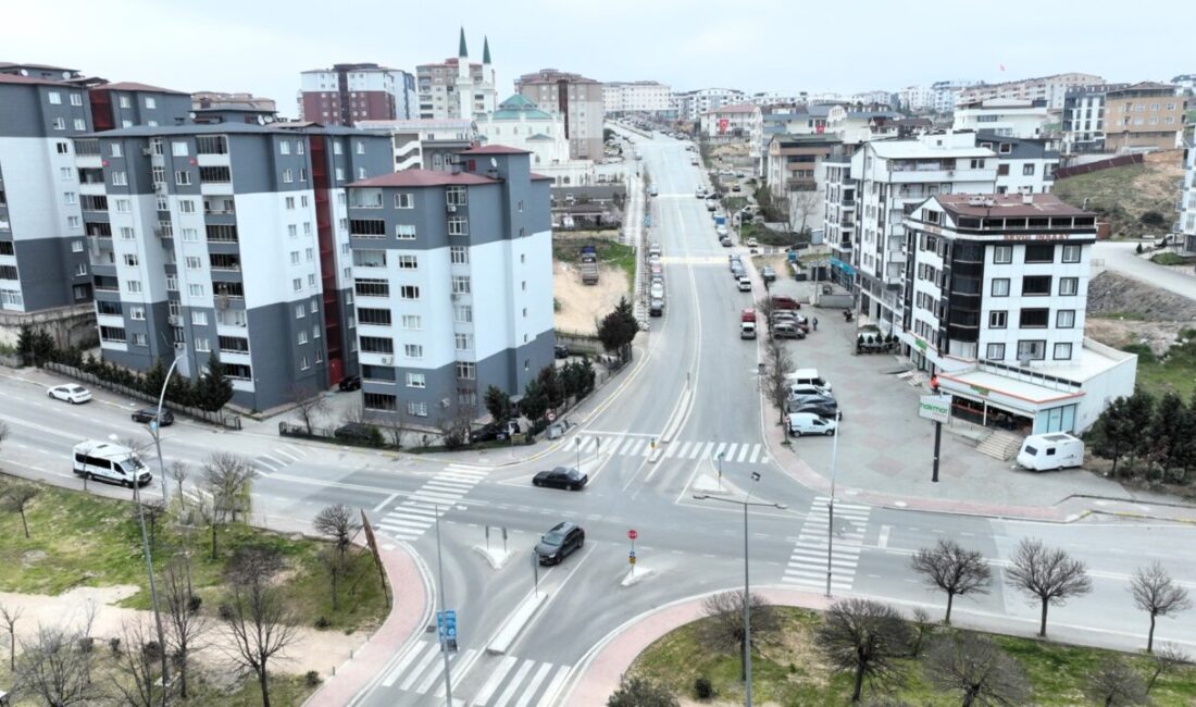 Kocaeli’nin ulaşım ağını her geçen gün güçlendiren Büyükşehir Belediyesi, vatandaşlara