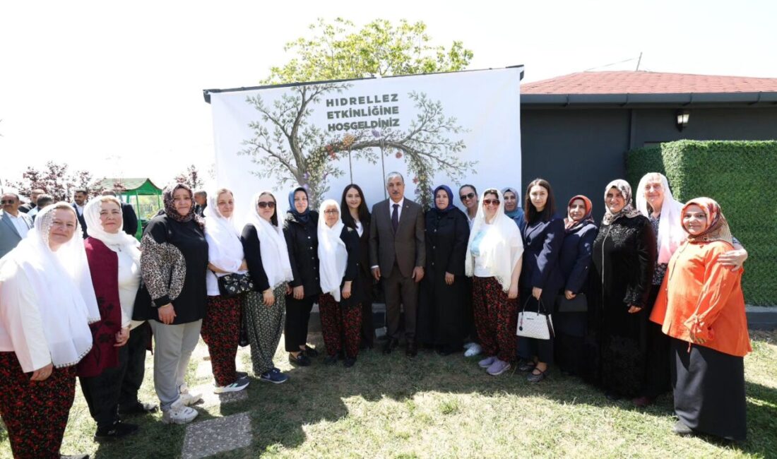 Hıdırellez dolayısıyla Dilovası Tavşancıl Mahallesi’nde Dilovası Belediye tarafından düzenlenen etkinlik,