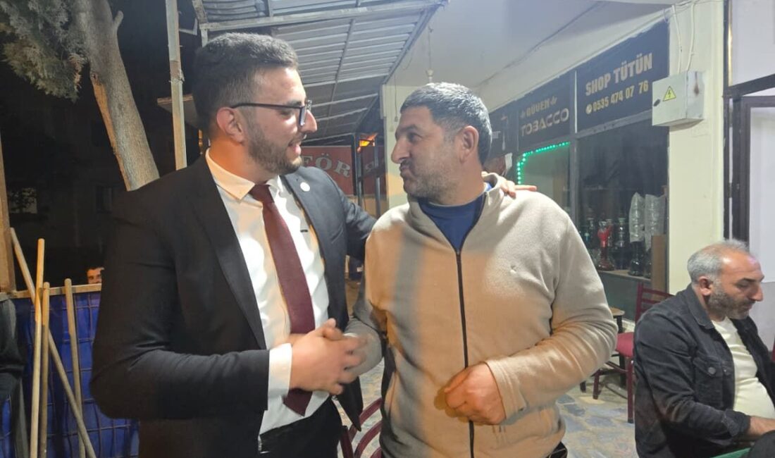 Saadet Partisi Gebze Gençlik Kolları, saha çalışmalarını aralıksız sürdürüyor. Gençliğin