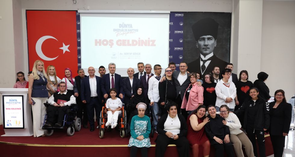 Dünya Engelliler Haftası Buluşması kapsamında Derince’de düzenlenen programda EYDEM ailesi