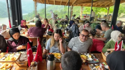 Milliyetçi Hareket Partisi Başiskele İlçe Teşkilatı tarafından Engelliler Haftası kapsamında