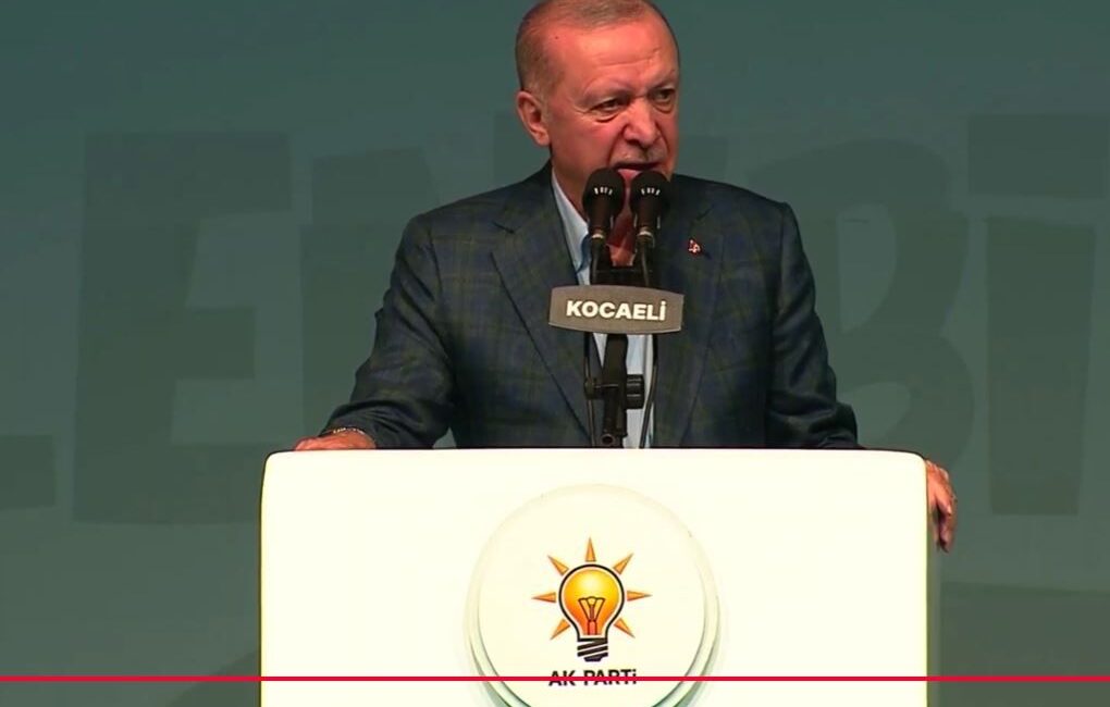 Cumhurbaşkanı Recep Tayyip Erdoğan, Kocaeli’de düzenlenen “Bir Gençlik Şöleni” programında