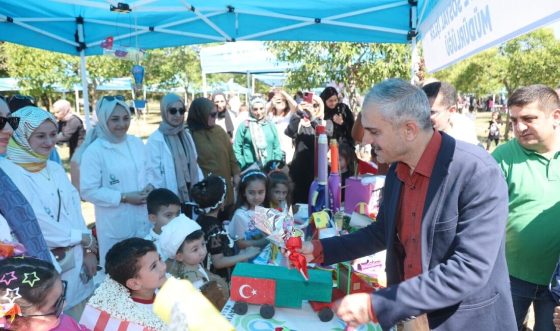 Çayırova Belediyesi’nin Çevre Haftası kapsamında bugün düzenlediği Çevre Şenliği etkinlikleri