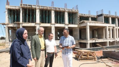 Çayırova Belediye Başkanı Bünyamin Çiftçi, Şekerpınar’da yapımı devam eden Doğa