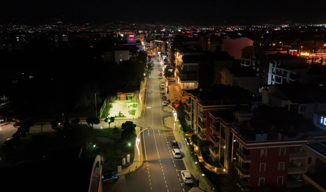 Kocaeli Büyükşehir Belediyesi, altyapı ve üstyapısını tamamen yenilediği İzmit Şehit