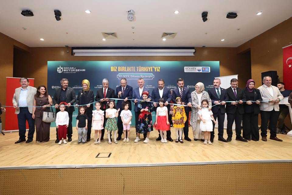 Kocaeli Büyükşehir Belediyesi KO-MEK ilçe sergilerinin sonuncusu Dilovası’nda açıldı. Dilovası