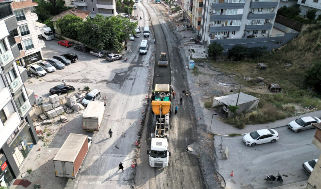 İlçe merkezlerindeki ana akslarda önemli alt ve üst yapı çalışmaları