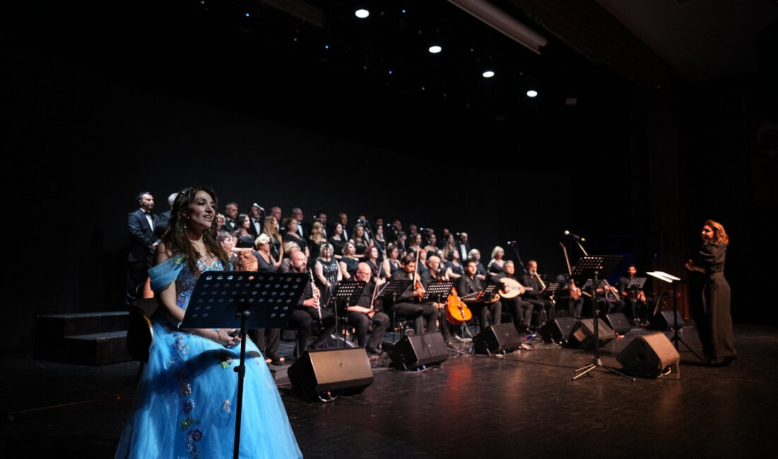 Kocaeli Büyükşehir Belediye Konservatuvarı’nın sevilen topluluklarından Türk Sanat Müziği Korosu