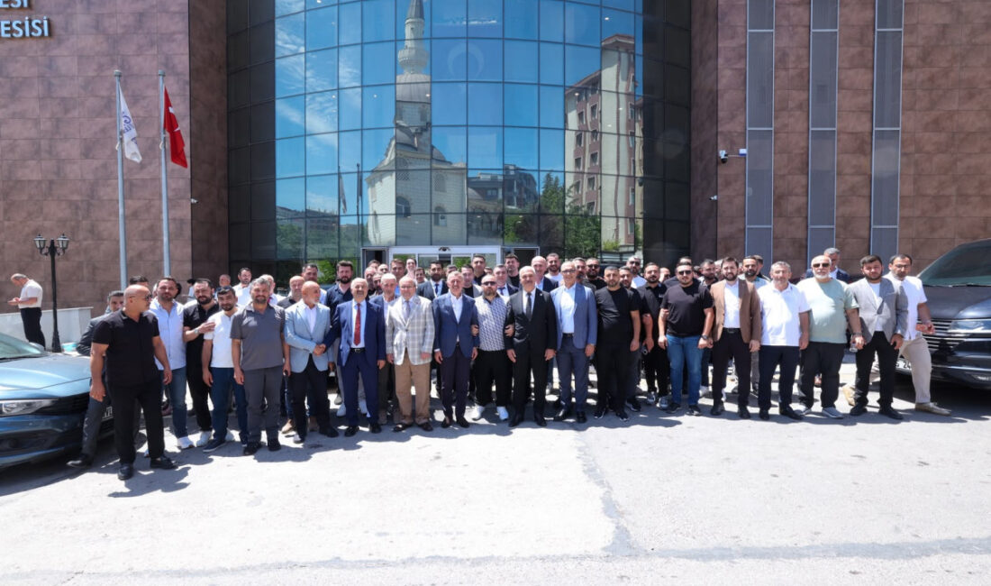 Kocaeli Büyükşehir Belediye Başkanı Tahir Büyükakın, Gebze, Darıca, Çayırova ve