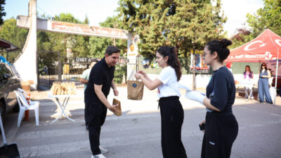 Kocaeli Büyükşehir Belediyesi, Yükseköğretim Kurumları Sınavı'na (YKS) giren öğrencilere ve