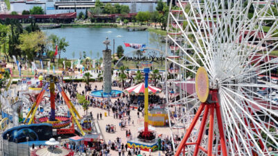 Kocaeli Büyükşehir Belediyesi’nin Karneval Çocuk Şenliği’nde gençler için lunaparkı ücretsiz