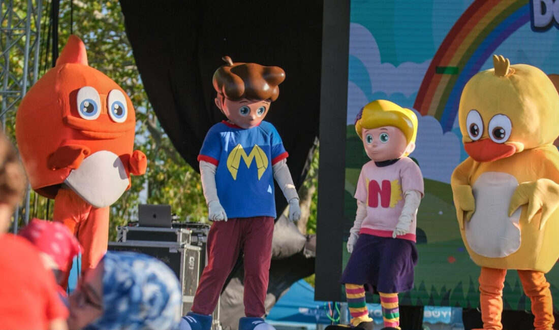 Karneval’da sahne alan Niloya, Rafadan Tayfa, Harika Kanatlar ve Sevimli