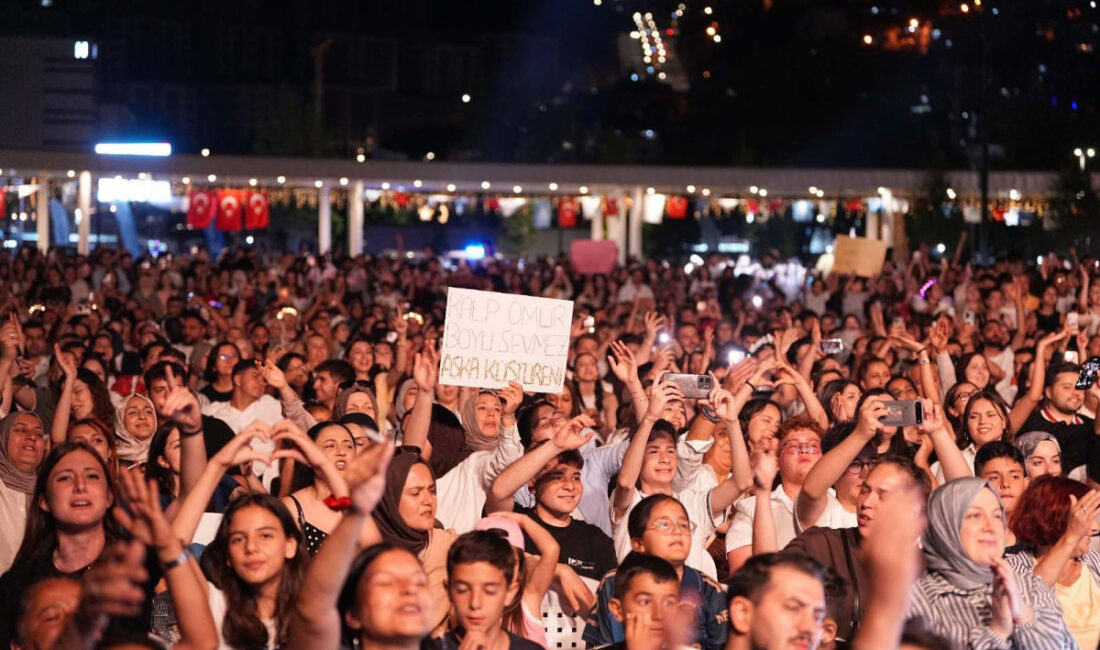 Kocaeli Büyükşehir Belediyesi tarafından Babalar Günü’ne özel düzenlenen “O Benim