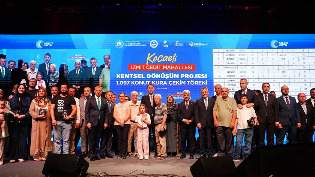 İzmit Cedit Mahallesi Kentsel Dönüşüm Projesi'nde hak sahiplerini belirleyecek kura