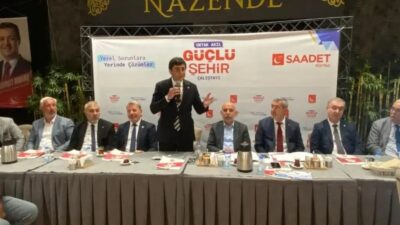 Körfez'de Saadet Partisi Körfez İlçe Başkanlığı tarafından düzenlenen "Ortak Akıl,