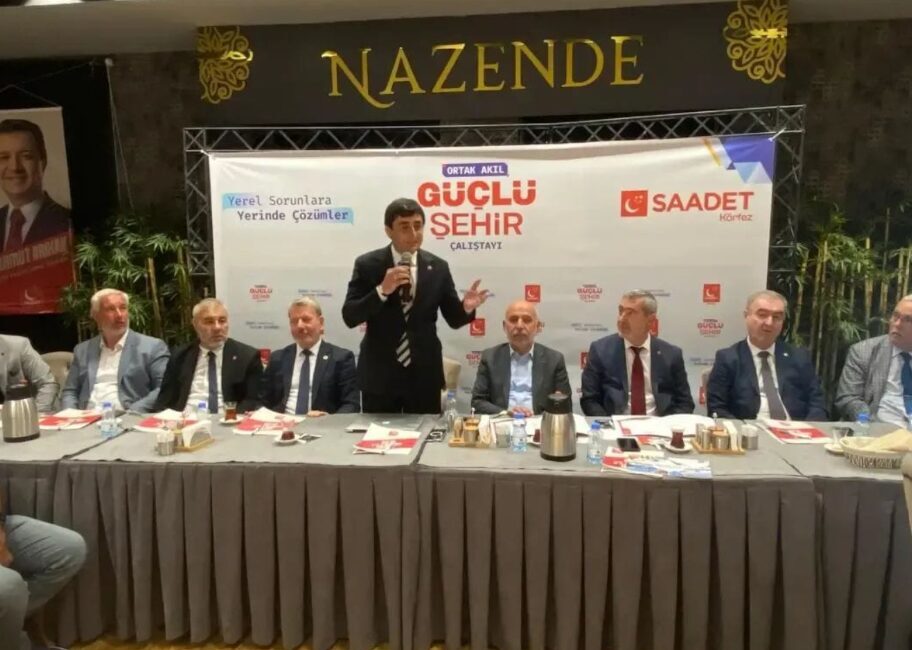 Körfez'de Saadet Partisi Körfez İlçe Başkanlığı tarafından düzenlenen "Ortak Akıl,
