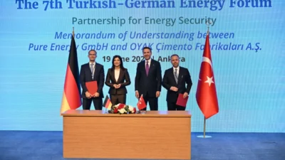 OYAK Çimento ile Almanya merkezli temiz teknoloji şirketi Pure Energy,