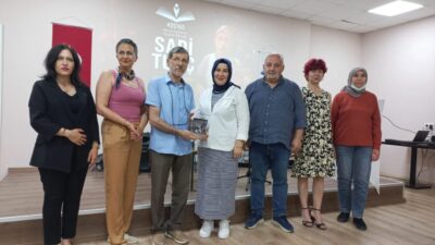 Şehrimizin yetistirdigi hemen hemen tüm müzik aletlerini çalan, öğreten, tabak