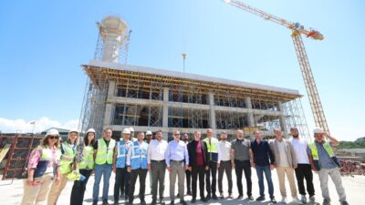 Kocaeli Üniversitesi’nin bulunduğu Umuttepe’de yapımı hızla devam eden 5 bin