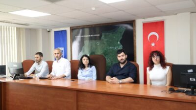 Kocaeli Büyükşehir Belediyesi, yaz ayının gelmesi ile birlikte asfalt sezonunu