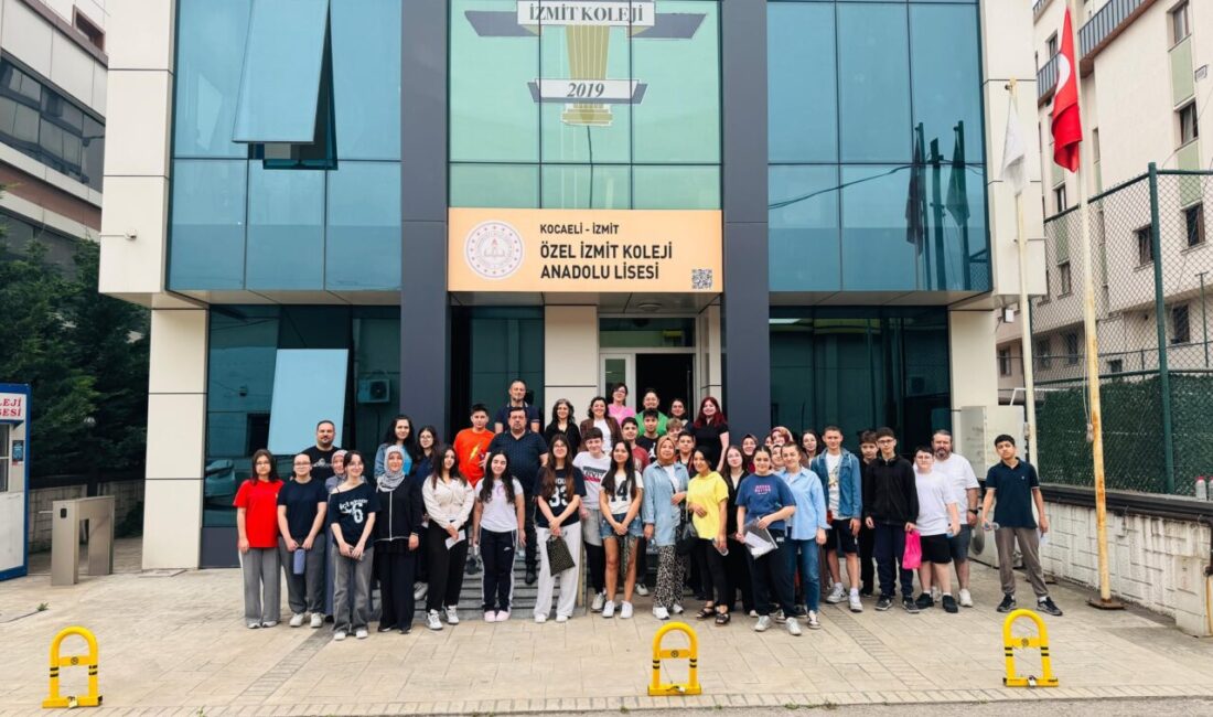 İzmit Belediyesi Çınar Akademi, LGS ve YKS’ye günler kala öğrencileri