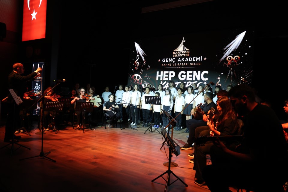 Kartepe Belediyesi Genç Akademi öğrencilerinin uzun süredir emek vererek hazırladığı