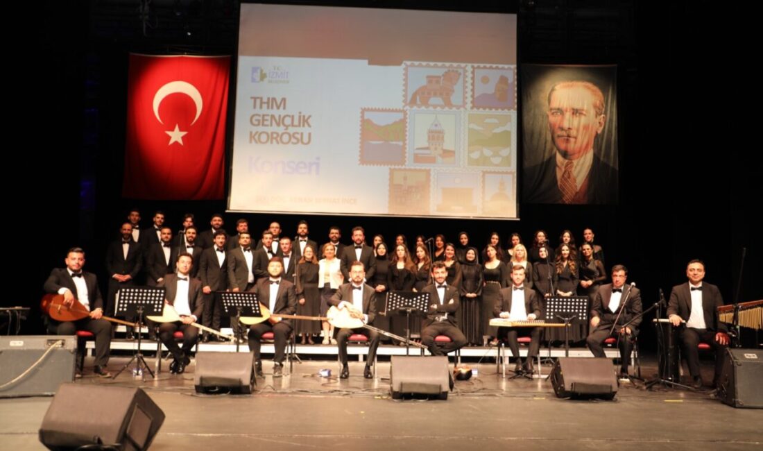 İzmit Belediyesi Türk Halk Müziği Gençlik Korosu, Doç. Kenan Serhat