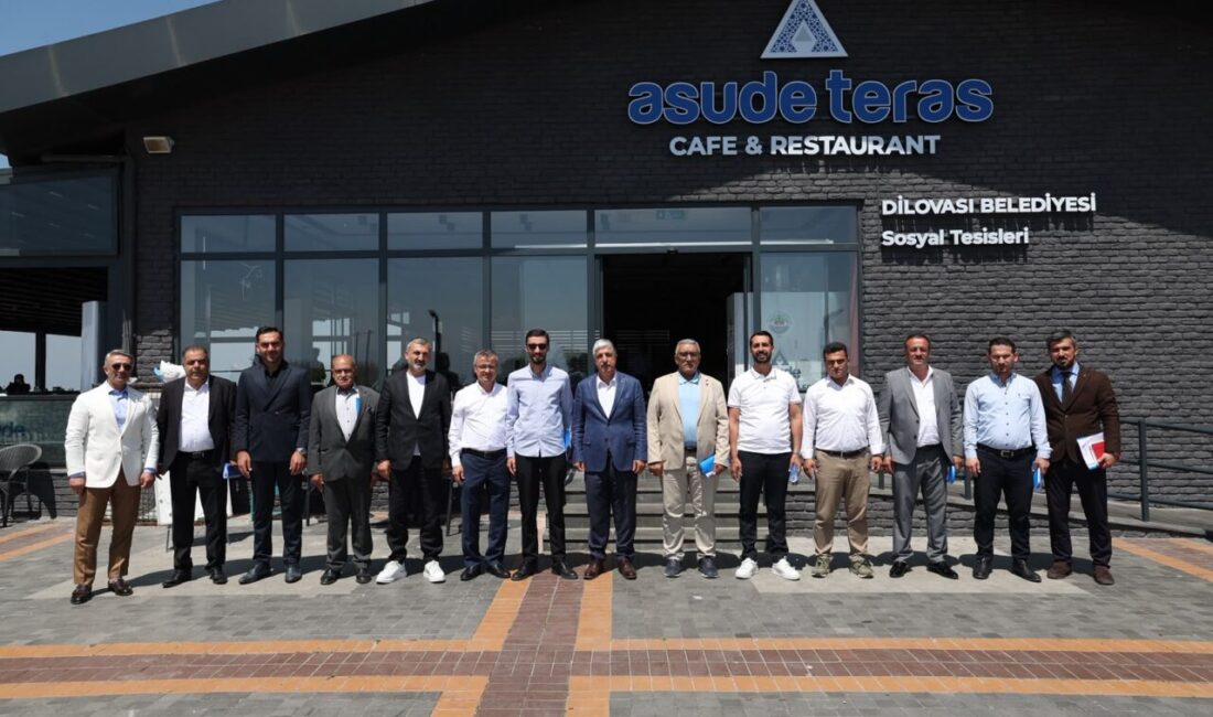 Dilovası Belediye Başkanı Ramazan Ömeroğlu, ilçedeki mahallelerin ihtiyaçlarını değerlendirmek ve