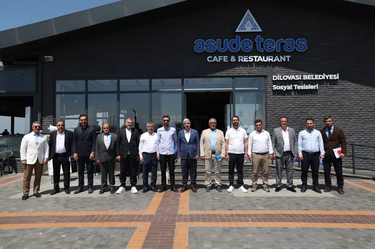 Dilovası Belediye Başkanı Ramazan Ömeroğlu, ilçedeki mahallelerin ihtiyaçlarını değerlendirmek ve