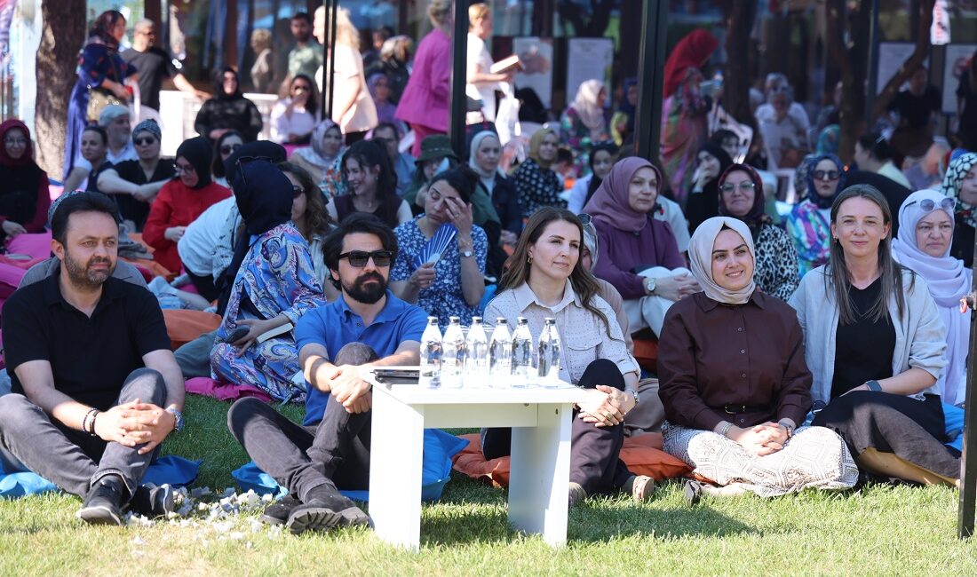 Kocaeli Büyükşehir Belediyesi, okuma kültürünü yaygınlaştırmak ve kitaplar aracılığıyla bireylerin