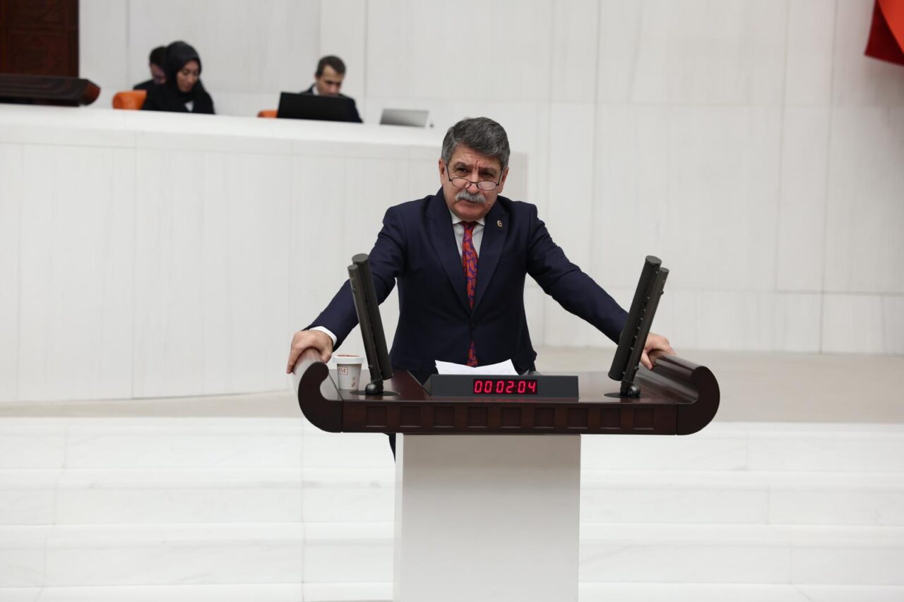 CHP Kocaeli Milletvekili Prof. Dr. Mühip Kanko, vatandaşların artan borç