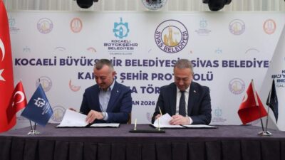 Kocaeli Büyükşehir Belediye Başkanı Tahir Büyükakın ve Sivas Belediye Başkanı