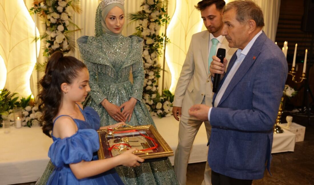 Kentimizin tanınan isimlerinden Murat Aktaş'ın güzeller güzeli kızı İrem Buse