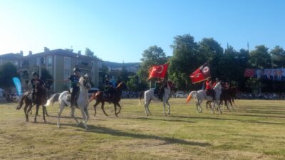 Kocaeli Erzurumlular Derneği tarafından düzenlenen Geleneksel Cirit Şöleni, Derince Yenikent