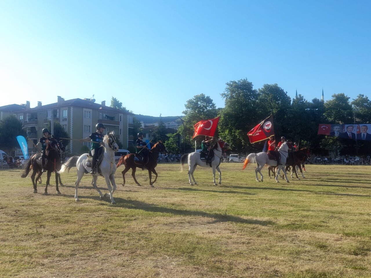 Kocaeli Erzurumlular Derneği tarafından düzenlenen Geleneksel Cirit Şöleni, Derince Yenikent