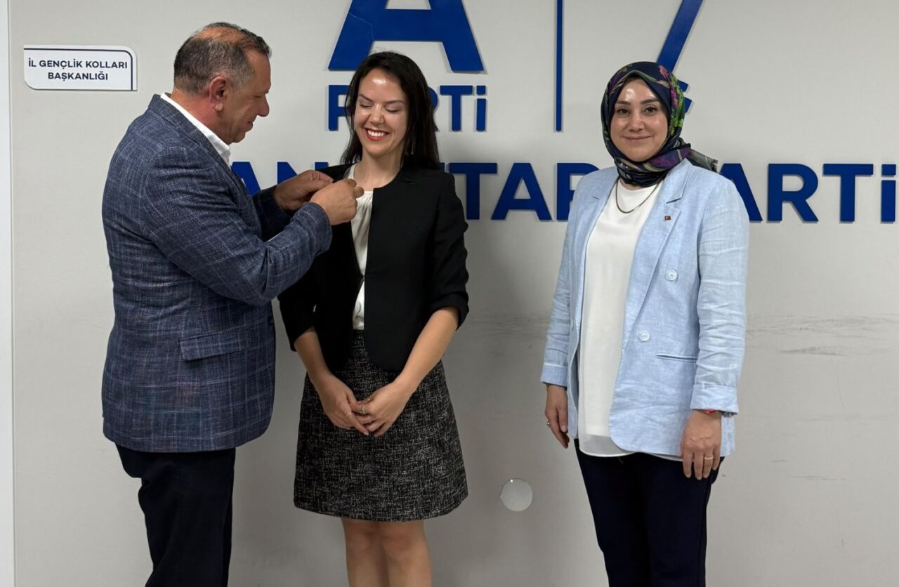 Genel Merkez’in teklifi doğrultusunda İl Kadın Kolları Başkanlığı görevinden ayrılan