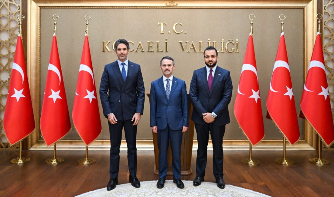 Katar Devleti'nin Ankara Büyükelçisi Faisal Abdullah Al-Henzab, İstanbul Başkonsolosu Dr.