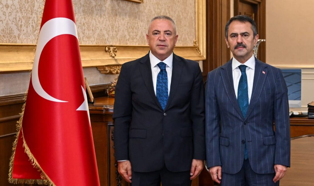 Cumhurbaşkanlığı Kararnamesi ile Dilovası Kaymakamlığı görevine atanan Resul Çelik, göreve
