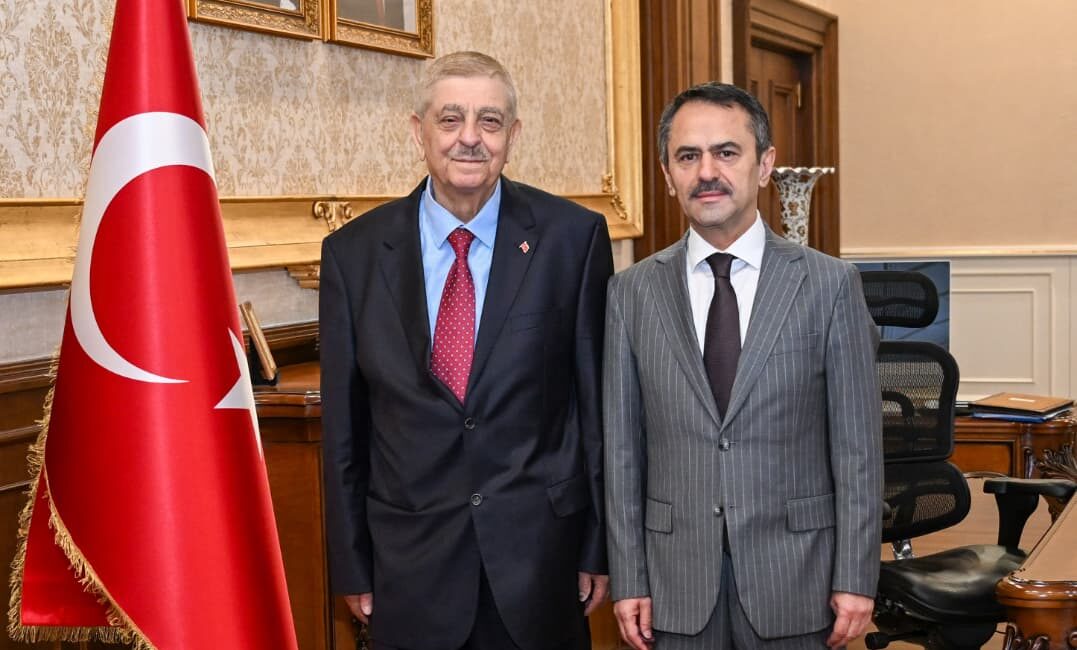 Kocaeli İl Genel Meclisi eski Başkanı Ali Ayaz, Kocaeli Valisi