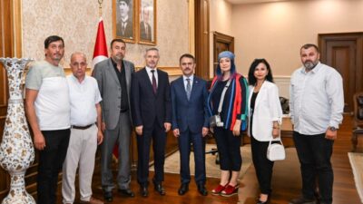 Kocaeli Manav Kültür Dernekleri Federasyonu Başkanlığına seçilen Engin Tümer ve