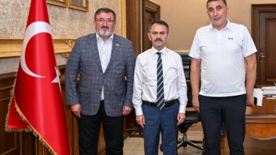 Körfez Muhtarlar Derneği Başkanı Engin Öztürk ile Karayakuplu Mahalle Muhtarı