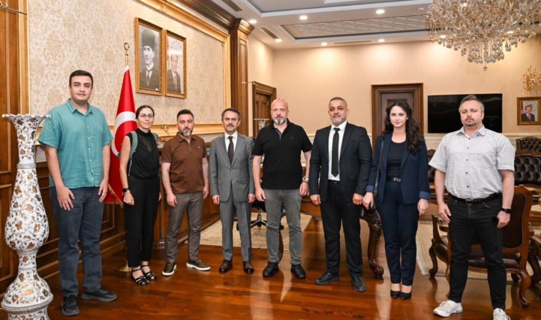 Kocaeli Gündem İnternet Gazetesi'nin imtiyaz sahibi Hakan Süer, şirket ortağı