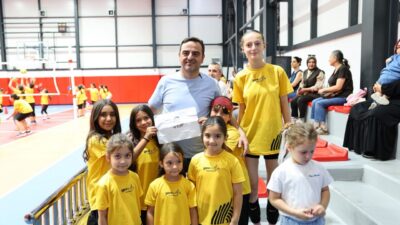 Başiskele Belediye Başkanı M. Yasin Özlü, yeni hizmete açılan ve