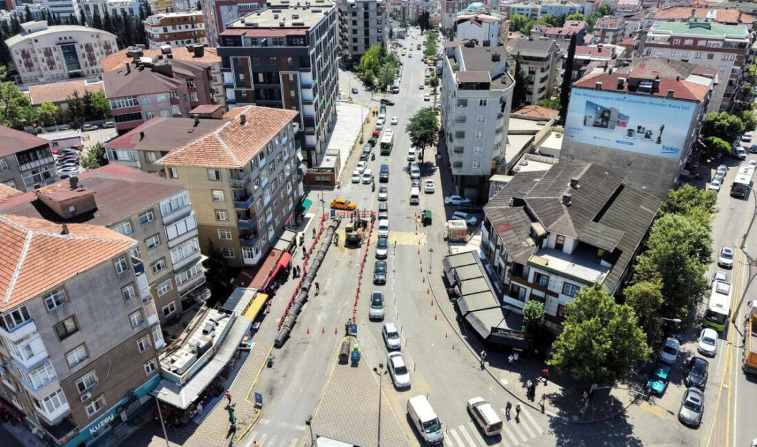 Ulaşım alanında yaptığı yatırımlarla kent trafiğinin daha sürdürülebilir olmasını hedefleyen