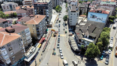 Ulaşım alanında yaptığı yatırımlarla kent trafiğinin daha sürdürülebilir olmasını hedefleyen