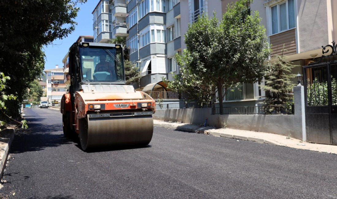 Kocaeli Büyükşehir Belediyesi, kent genelinde sürdürdüğü üstyapı yatırımlarına Körfez ilçesi